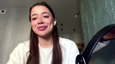 Image of Full archive of mozellapascua nude recordings. Monitor and record mozellapascua for free from Chaturbate.