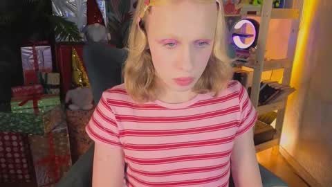 Image of Full archive of mrs_mills nude recordings. Monitor and record mrs_mills for free from Chaturbate.