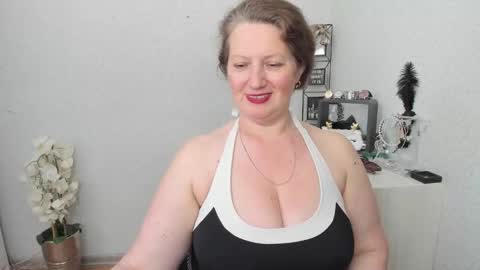 Image of Full archive of mrsxaria nude recordings. Monitor and record mrsxaria for free from Chaturbate.