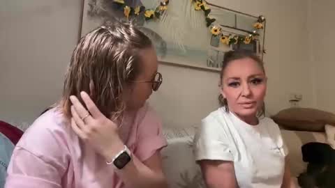 Image of Full archive of mumandminidesires nude recordings. Monitor and record mumandminidesires for free from Chaturbate.