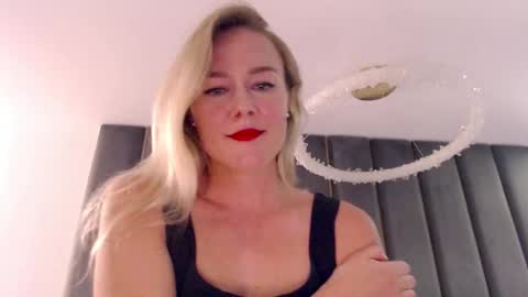 Image of Full archive of myloo15 nude recordings. Monitor and record myloo15 for free from Chaturbate.