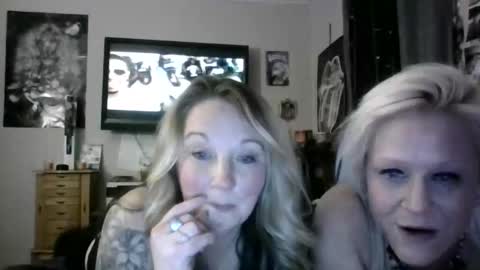 Image of Full archive of naenae937 nude recordings. Monitor and record naenae937 for free from Chaturbate.