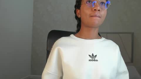 Image of Full archive of nicoll_ruiz_ nude recordings. Monitor and record nicoll_ruiz_ for free from Chaturbate.