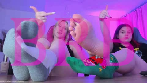 Image of Full archive of nielletablossom nude recordings. Monitor and record nielletablossom for free from Chaturbate.