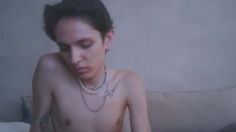 Image of Full archive of oli_vers nude recordings. Monitor and record oli_vers for free from Chaturbate.