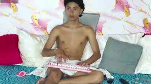 Image of Full archive of oliver_blake_ nude recordings. Monitor and record oliver_blake_ for free from Chaturbate.