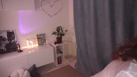Image of Full archive of oneo_ nude recordings. Monitor and record oneo_ for free from Chaturbate.