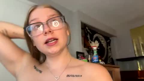 Image of Full archive of oohlarae22 nude recordings. Monitor and record oohlarae22 for free from Chaturbate.