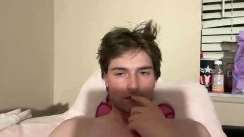 Image of Full archive of owen725071 nude recordings. Monitor and record owen725071 for free from Chaturbate.