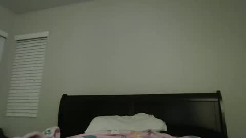 Image of Full archive of parismakebandzz nude recordings. Monitor and record parismakebandzz for free from Chaturbate.