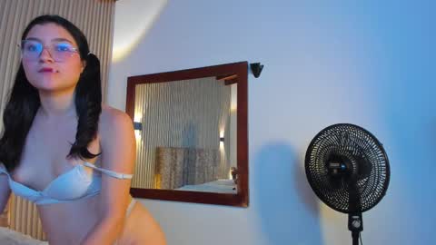 Image of Full archive of polly_lodge08 nude recordings. Monitor and record polly_lodge08 for free from Chaturbate.