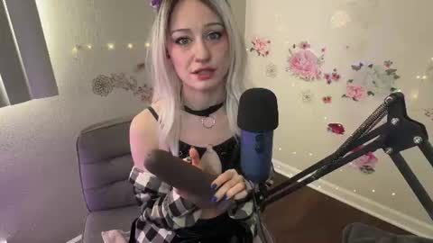 Image of Full archive of princessstarrxxx nude recordings. Monitor and record princessstarrxxx for free from Chaturbate.