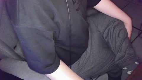 Image of Full archive of pt35l nude recordings. Monitor and record pt35l for free from Chaturbate.