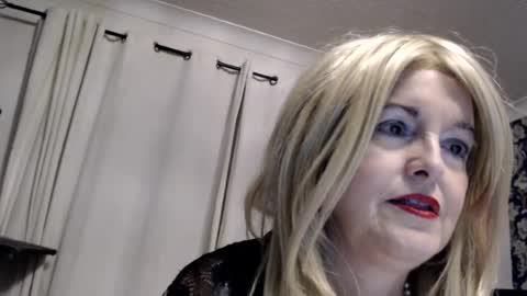 Image of Full archive of queen_of_the_deck nude recordings. Monitor and record queen_of_the_deck for free from Chaturbate.