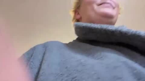 Image of Full archive of queenbeeangel nude recordings. Monitor and record queenbeeangel for free from Chaturbate.