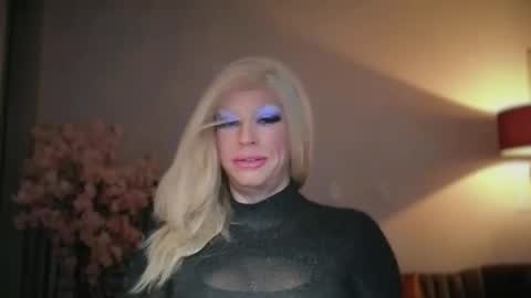 Image of Full archive of qweenviva nude recordings. Monitor and record qweenviva for free from Chaturbate.
