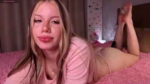 Image of Full archive of rainbowdashka nude recordings. Monitor and record rainbowdashka for free from Chaturbate.