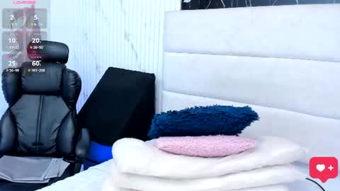 Image of Full archive of reginavegaa nude recordings. Monitor and record reginavegaa for free from Chaturbate.