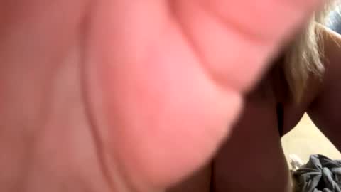 Image of Full archive of renee1111111 nude recordings. Monitor and record renee1111111 for free from Chaturbate.