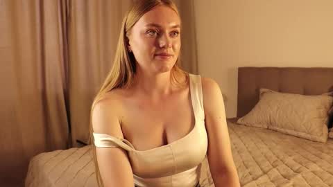 Image of Full archive of reynafreisner nude recordings. Monitor and record reynafreisner for free from Chaturbate.