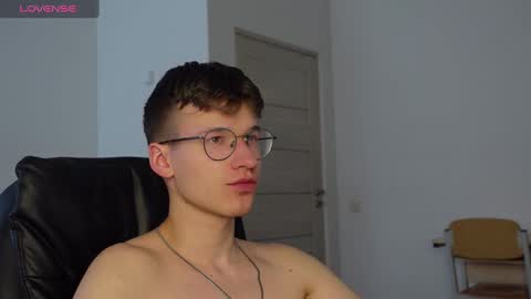 Image of Full archive of richard_handel nude recordings. Monitor and record richard_handel for free from Chaturbate.
