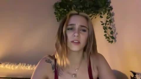 Image of Full archive of rileyrosexoxo nude recordings. Monitor and record rileyrosexoxo for free from Chaturbate.