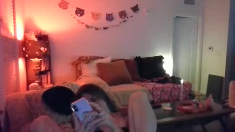 Image of Full archive of rileyzoee9 nude recordings. Monitor and record rileyzoee9 for free from Chaturbate.