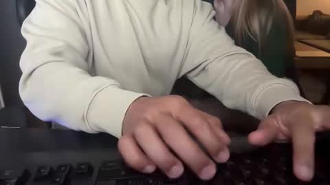 Image of Full archive of rmariarob nude recordings. Monitor and record rmariarob for free from Chaturbate.