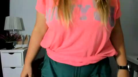 Image of Full archive of rosehypnotic nude recordings. Monitor and record rosehypnotic for free from Chaturbate.