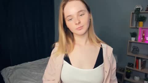 Image of Full archive of roxysaults nude recordings. Monitor and record roxysaults for free from Chaturbate.