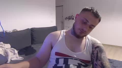 Image of Full archive of ruslovee nude recordings. Monitor and record ruslovee for free from Chaturbate.