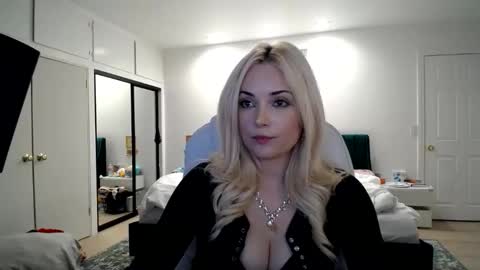 Image of Full archive of sandragpopa nude recordings. Monitor and record sandragpopa for free from Chaturbate.