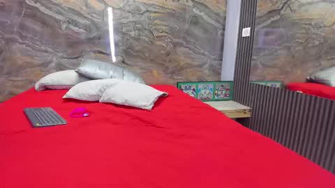 Image of Full archive of saraandtomas nude recordings. Monitor and record saraandtomas for free from Chaturbate.