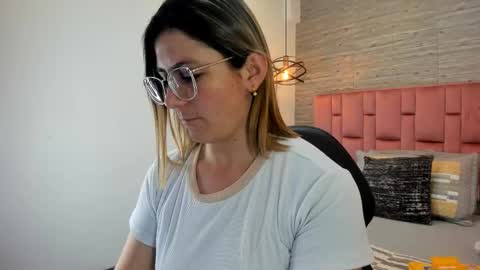 Image of Full archive of sarahdeyvis nude recordings. Monitor and record sarahdeyvis for free from Chaturbate.