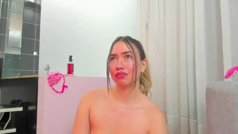 Image of Full archive of sarawagnerr nude recordings. Monitor and record sarawagnerr for free from Chaturbate.