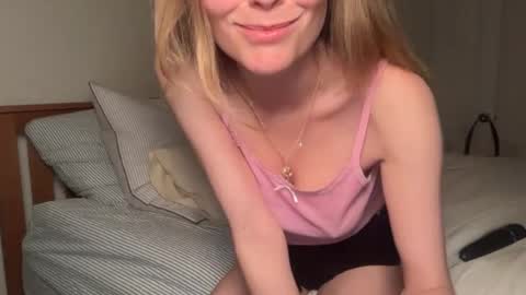 Image of Full archive of sloanek22 nude recordings. Monitor and record sloanek22 for free from Chaturbate.