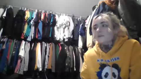 Image of Full archive of smorethanfriends nude recordings. Monitor and record smorethanfriends for free from Chaturbate.