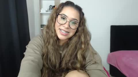 Image of Full archive of sofi4__ nude recordings. Monitor and record sofi4__ for free from Chaturbate.