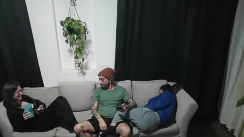 Image of Full archive of somos2argent nude recordings. Monitor and record somos2argent for free from Chaturbate.