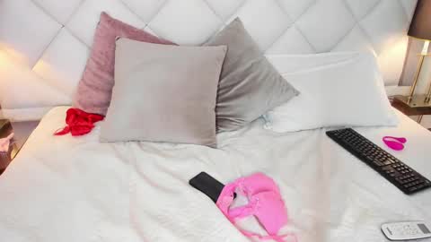 Image of Full archive of sophia_jamessmith nude recordings. Monitor and record sophia_jamessmith for free from Chaturbate.