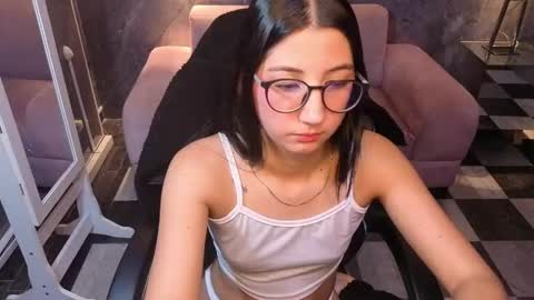 Image of Full archive of sophie_jones_b nude recordings. Monitor and record sophie_jones_b for free from Chaturbate.