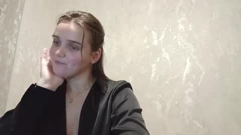 Image of Full archive of sweat_lili nude recordings. Monitor and record sweat_lili for free from Chaturbate.