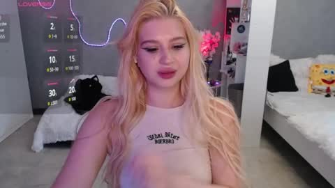 Image of Full archive of sweet_nicole_333 nude recordings. Monitor and record sweet_nicole_333 for free from Chaturbate.
