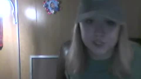 Image of Full archive of sweetpea6869 nude recordings. Monitor and record sweetpea6869 for free from Chaturbate.