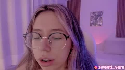 Image of Full archive of sweett_vera nude recordings. Monitor and record sweett_vera for free from Chaturbate.