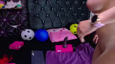 Image of Full archive of tatyxprincess nude recordings. Monitor and record tatyxprincess for free from Chaturbate.