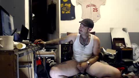 Image of Full archive of themechanic_ nude recordings. Monitor and record themechanic_ for free from Chaturbate.