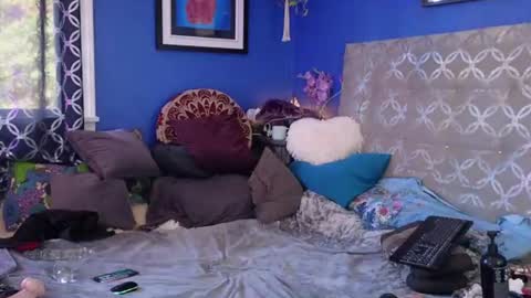 Image of Full archive of tsriannajames nude recordings. Monitor and record tsriannajames for free from Chaturbate.