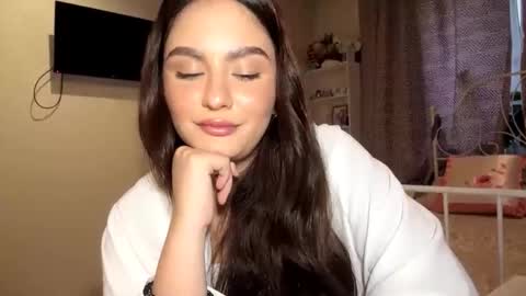 Image of Full archive of twylariggen nude recordings. Monitor and record twylariggen for free from Chaturbate.