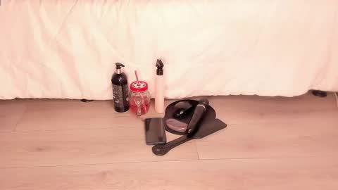 Image of Full archive of tylla_ nude recordings. Monitor and record tylla_ for free from Chaturbate.